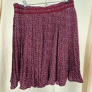 Banana Republic Burgundy Patterned Midi Skirt New with Tags Size 6